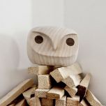 Menu - Howdy Owl - Uggla i trä 14x18 cm