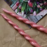 Snurrade ljus 2 st - lackade rosa